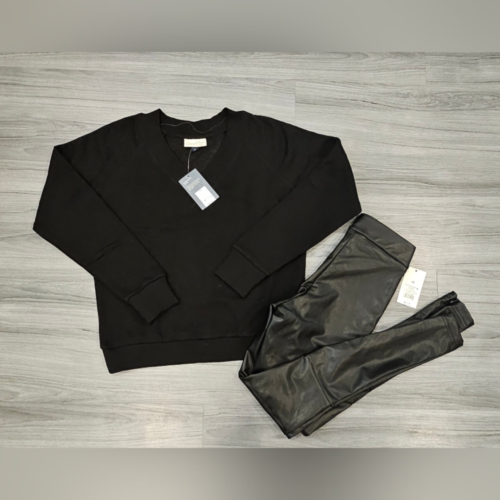 NWT Universal Thread Women 2pcs Sweatshirt & Faux Leather Legging Black XS
